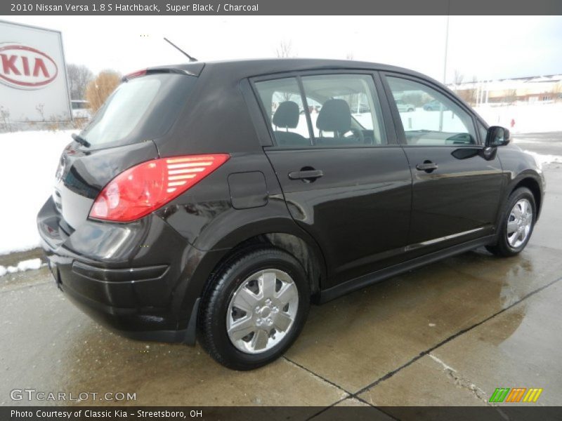 Super Black / Charcoal 2010 Nissan Versa 1.8 S Hatchback