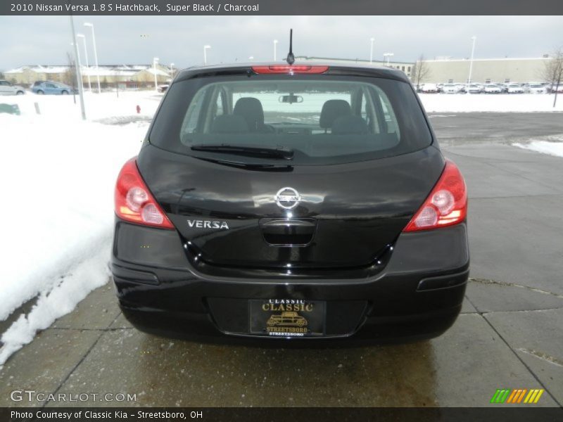 Super Black / Charcoal 2010 Nissan Versa 1.8 S Hatchback