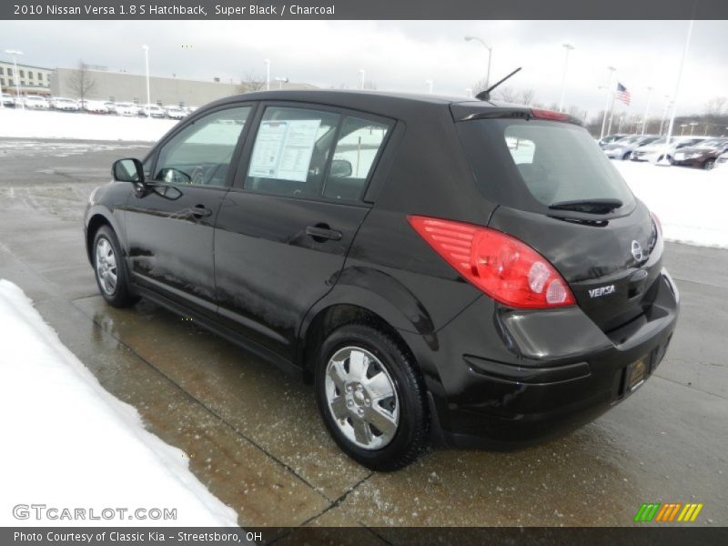 Super Black / Charcoal 2010 Nissan Versa 1.8 S Hatchback