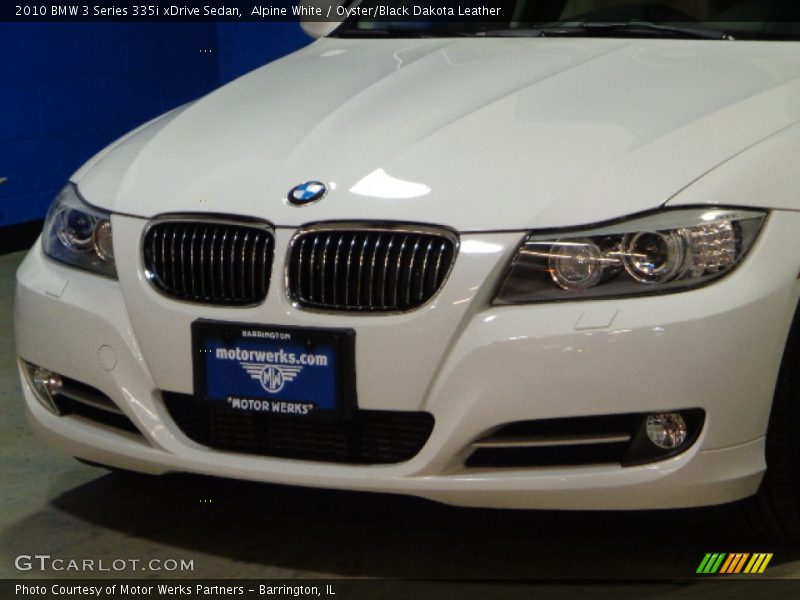 Alpine White / Oyster/Black Dakota Leather 2010 BMW 3 Series 335i xDrive Sedan
