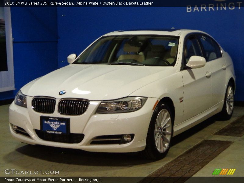 Alpine White / Oyster/Black Dakota Leather 2010 BMW 3 Series 335i xDrive Sedan