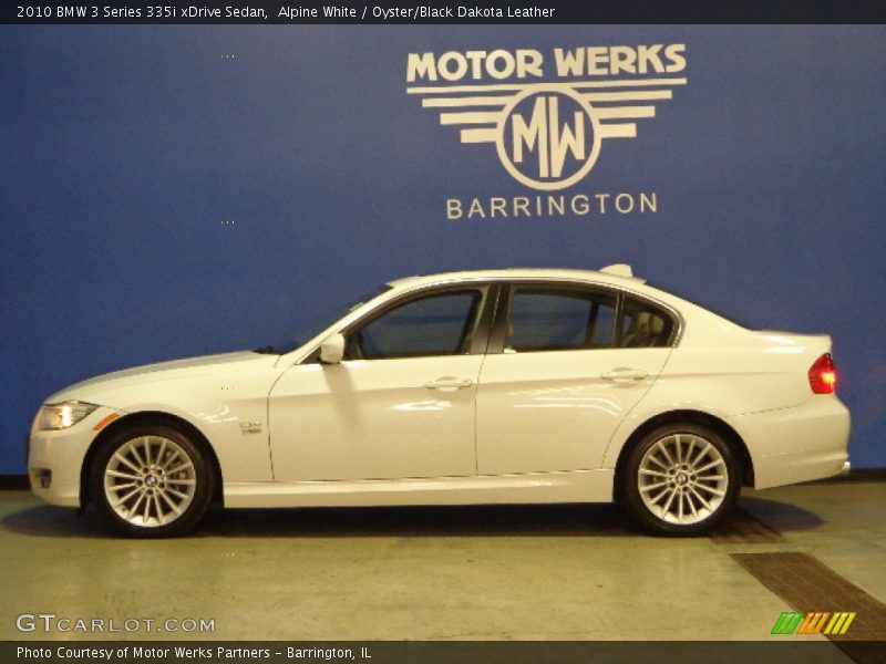 Alpine White / Oyster/Black Dakota Leather 2010 BMW 3 Series 335i xDrive Sedan