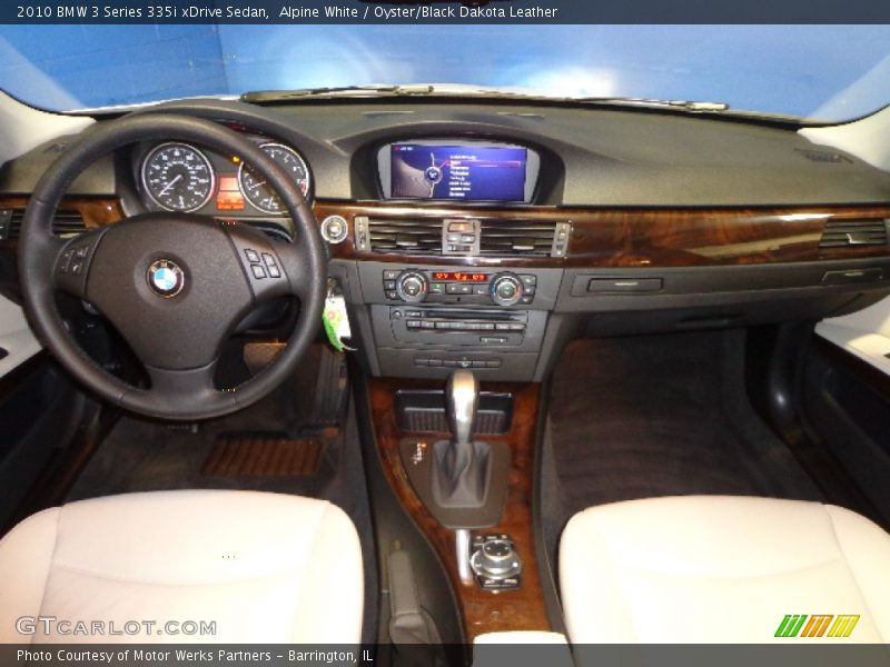 Alpine White / Oyster/Black Dakota Leather 2010 BMW 3 Series 335i xDrive Sedan