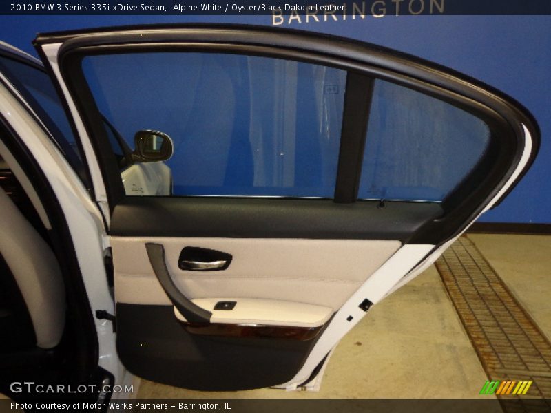 Alpine White / Oyster/Black Dakota Leather 2010 BMW 3 Series 335i xDrive Sedan