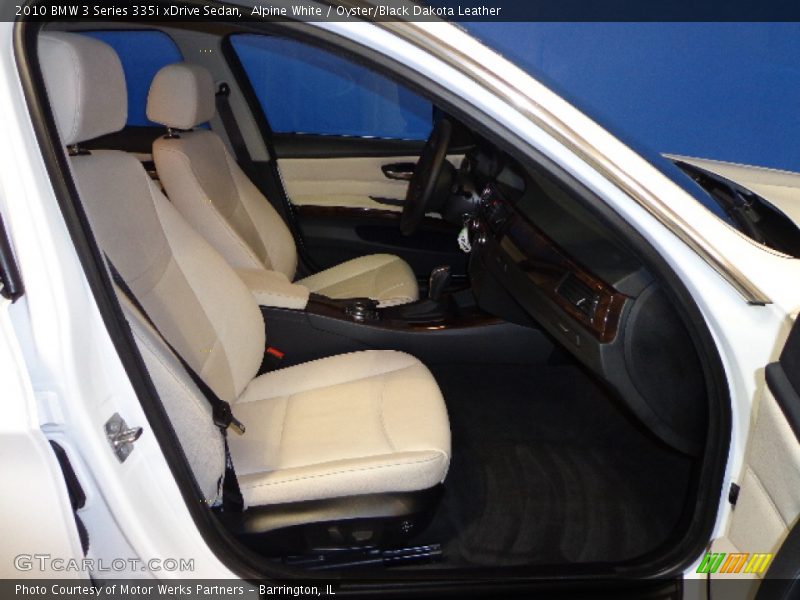 Alpine White / Oyster/Black Dakota Leather 2010 BMW 3 Series 335i xDrive Sedan