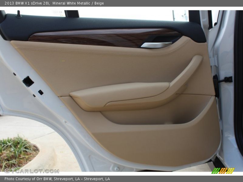 Mineral White Metallic / Beige 2013 BMW X1 sDrive 28i