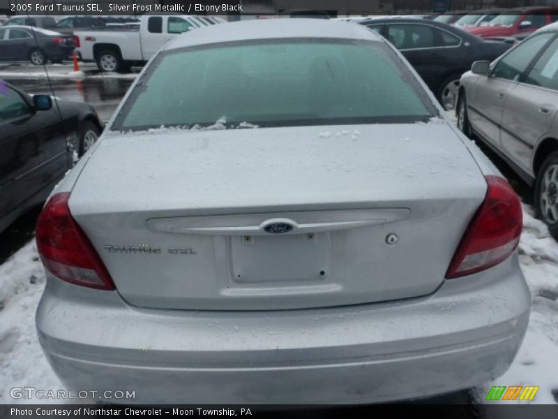Silver Frost Metallic / Ebony Black 2005 Ford Taurus SEL