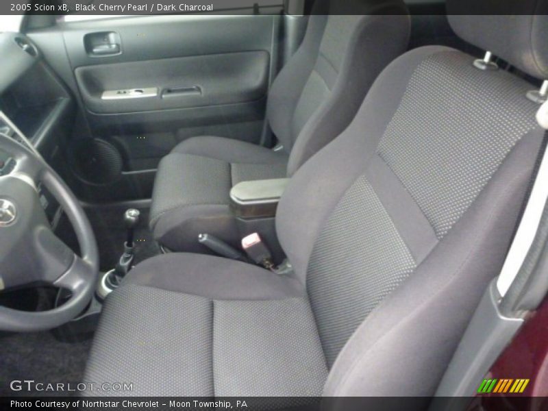 Front Seat of 2005 xB 