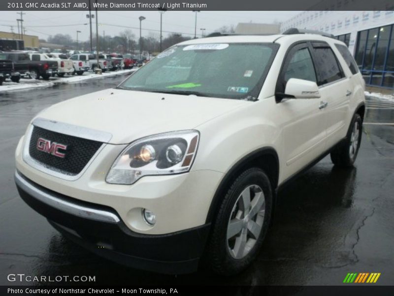 Front 3/4 View of 2011 Acadia SLT AWD