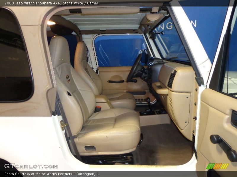 Stone White / Camel 2000 Jeep Wrangler Sahara 4x4
