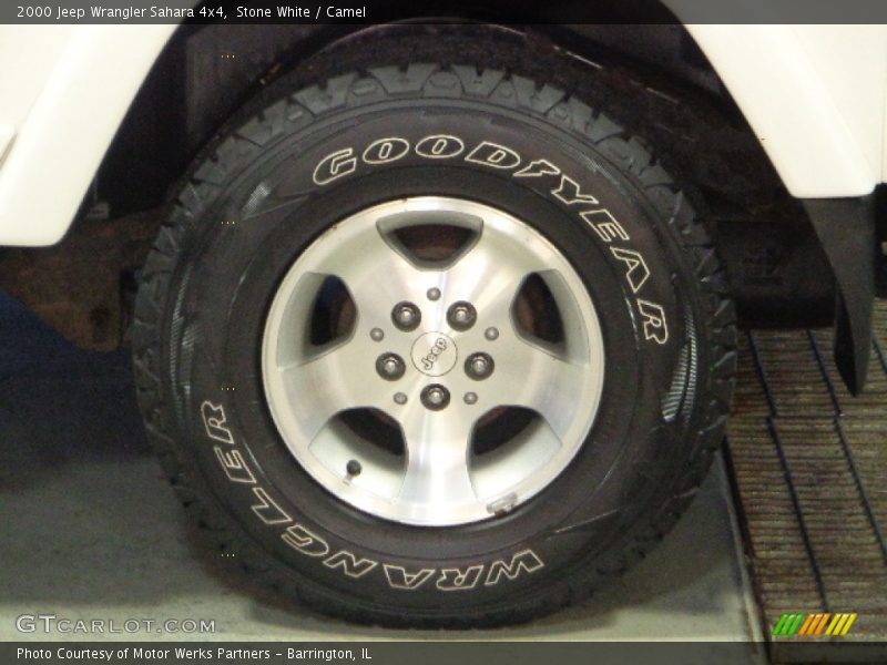 Stone White / Camel 2000 Jeep Wrangler Sahara 4x4