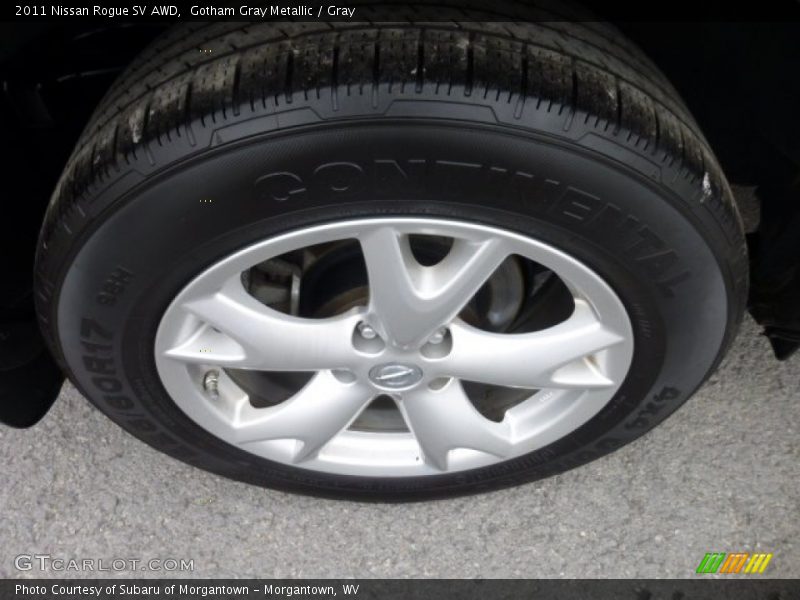 Gotham Gray Metallic / Gray 2011 Nissan Rogue SV AWD