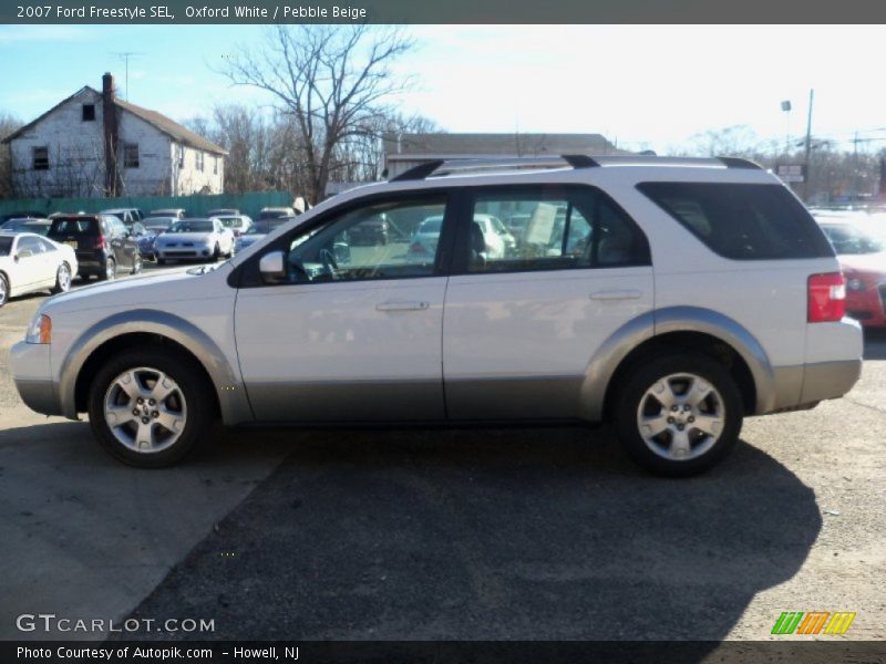 Oxford White / Pebble Beige 2007 Ford Freestyle SEL