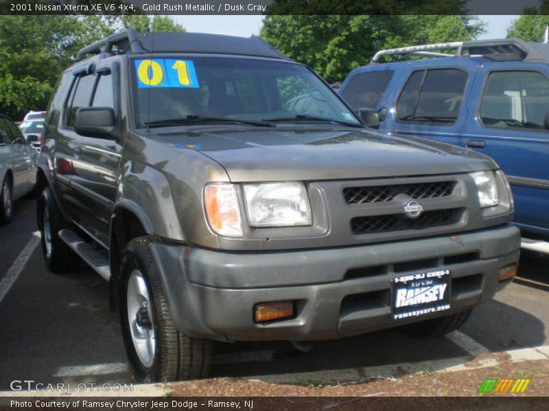 Gold Rush Metallic / Dusk Gray 2001 Nissan Xterra XE V6 4x4