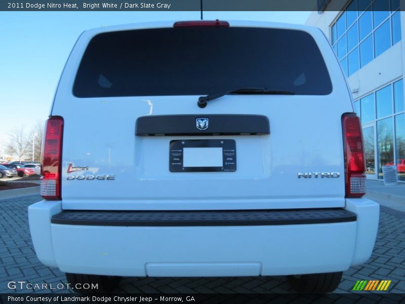 Bright White / Dark Slate Gray 2011 Dodge Nitro Heat