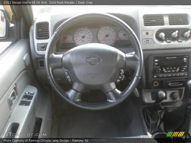 Gold Rush Metallic / Dusk Gray 2001 Nissan Xterra XE V6 4x4