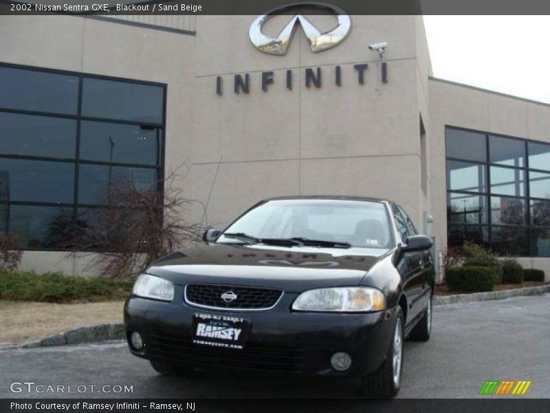 Blackout / Sand Beige 2002 Nissan Sentra GXE