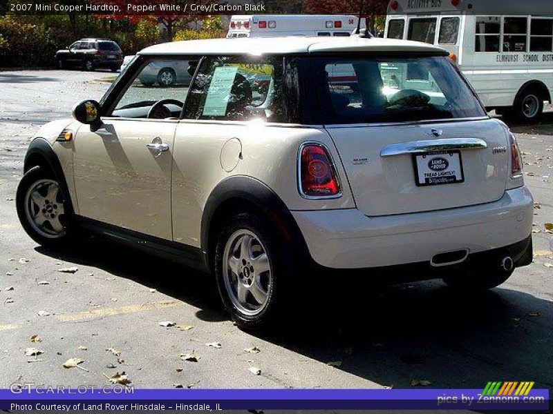 Pepper White / Grey/Carbon Black 2007 Mini Cooper Hardtop