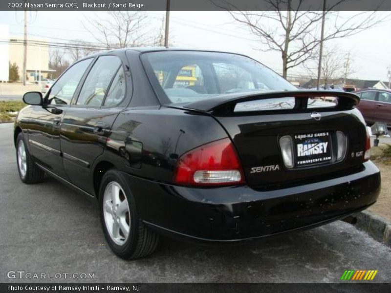 Blackout / Sand Beige 2002 Nissan Sentra GXE