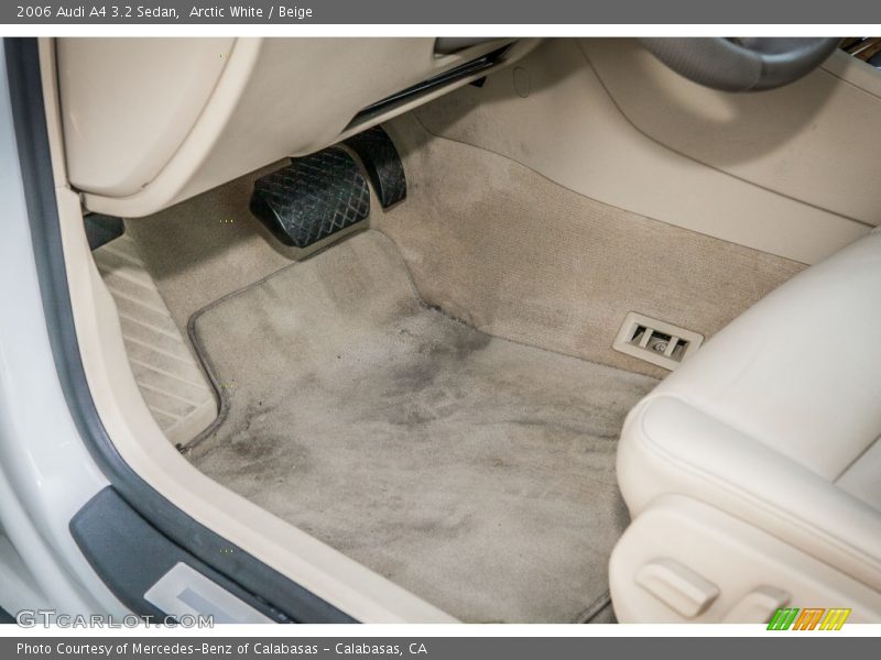 Arctic White / Beige 2006 Audi A4 3.2 Sedan