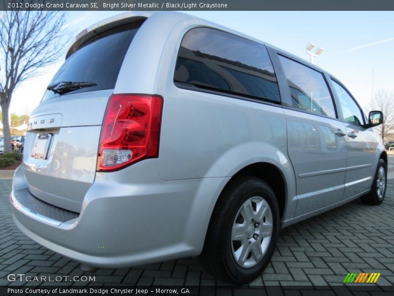 Bright Silver Metallic / Black/Light Graystone 2012 Dodge Grand Caravan SE