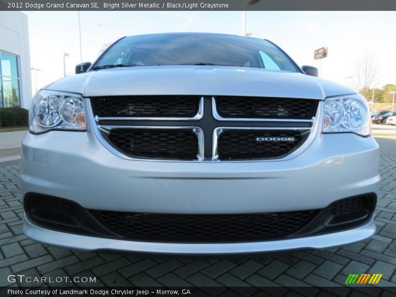 Bright Silver Metallic / Black/Light Graystone 2012 Dodge Grand Caravan SE