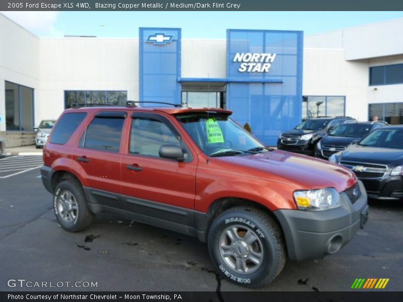 Blazing Copper Metallic / Medium/Dark Flint Grey 2005 Ford Escape XLS 4WD