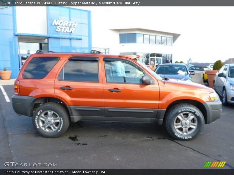 Blazing Copper Metallic / Medium/Dark Flint Grey 2005 Ford Escape XLS 4WD