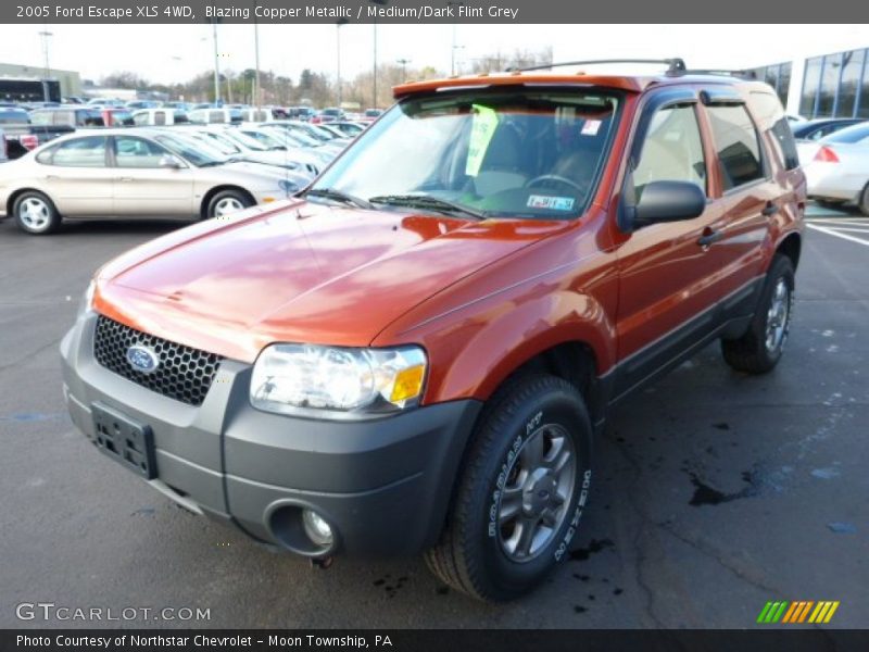 Blazing Copper Metallic / Medium/Dark Flint Grey 2005 Ford Escape XLS 4WD