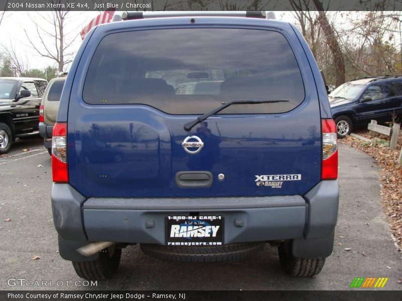 Just Blue / Charcoal 2004 Nissan Xterra XE 4x4