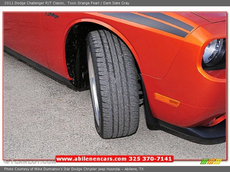 Toxic Orange Pearl / Dark Slate Gray 2011 Dodge Challenger R/T Classic