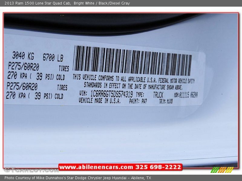 Bright White / Black/Diesel Gray 2013 Ram 1500 Lone Star Quad Cab