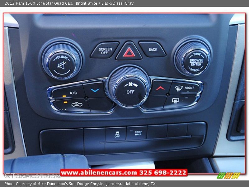 Bright White / Black/Diesel Gray 2013 Ram 1500 Lone Star Quad Cab
