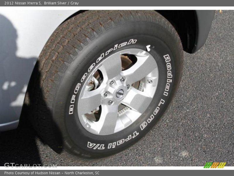 Brilliant Silver / Gray 2012 Nissan Xterra S