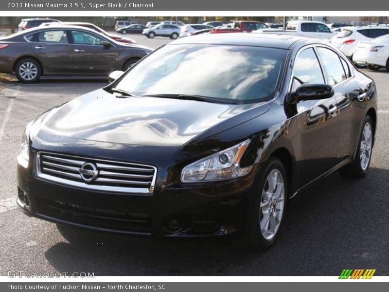 Super Black / Charcoal 2013 Nissan Maxima 3.5 S