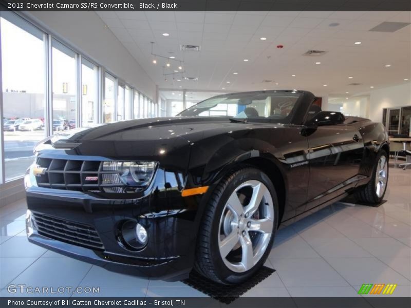 Front 3/4 View of 2013 Camaro SS/RS Convertible