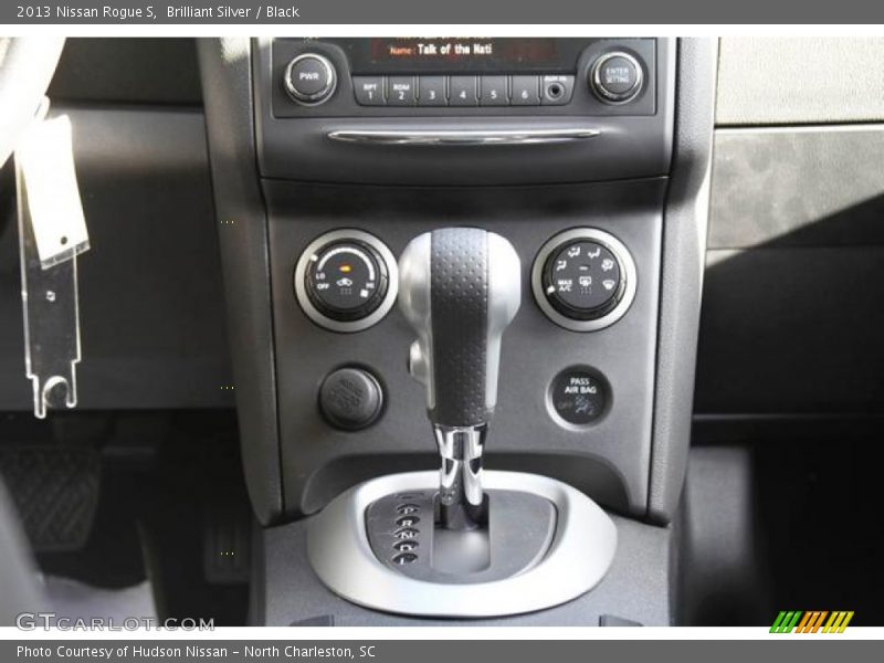 Brilliant Silver / Black 2013 Nissan Rogue S