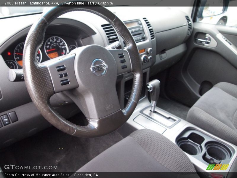 Silverton Blue Pearl / Graphite 2005 Nissan Pathfinder SE 4x4