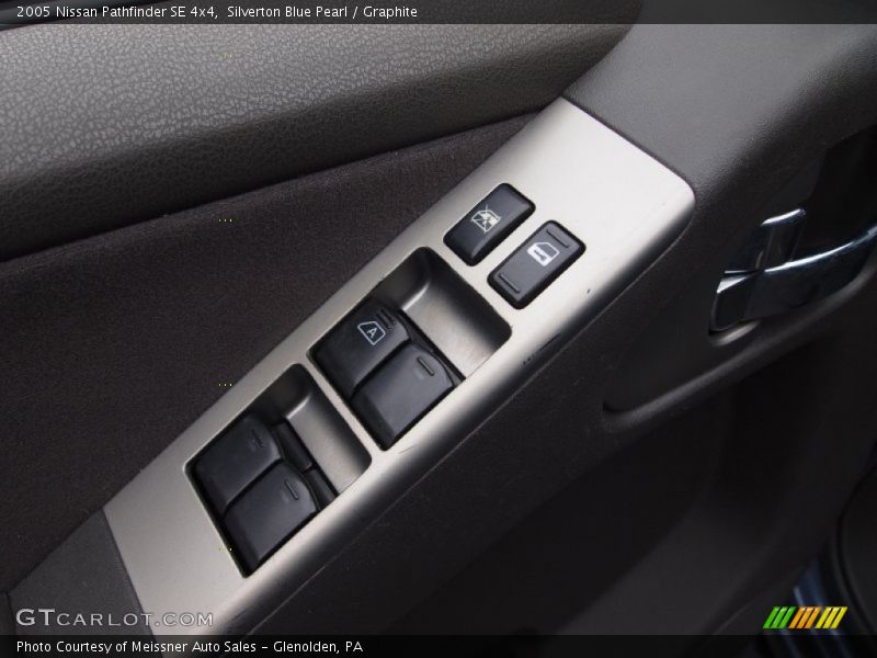 Silverton Blue Pearl / Graphite 2005 Nissan Pathfinder SE 4x4