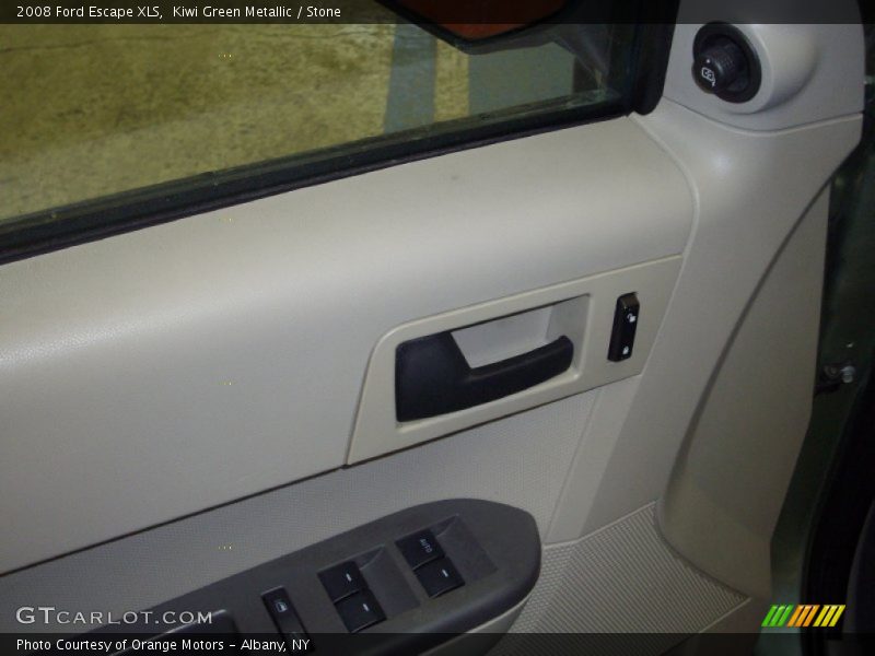 Kiwi Green Metallic / Stone 2008 Ford Escape XLS