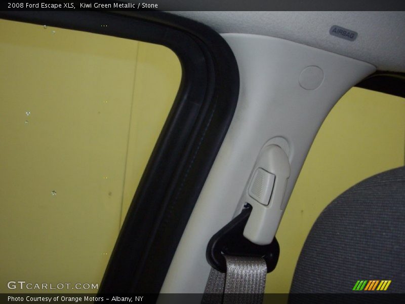 Kiwi Green Metallic / Stone 2008 Ford Escape XLS