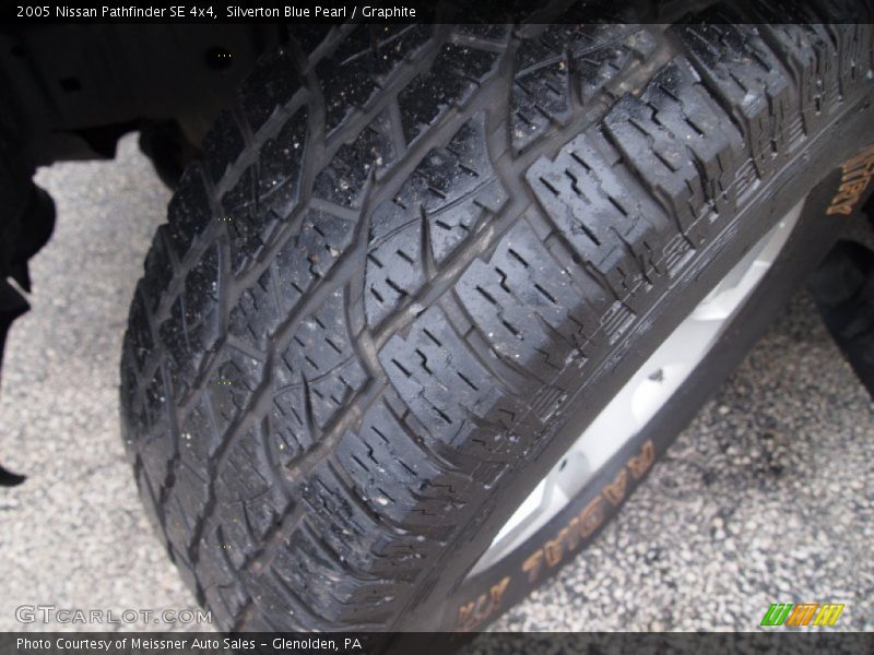 Silverton Blue Pearl / Graphite 2005 Nissan Pathfinder SE 4x4