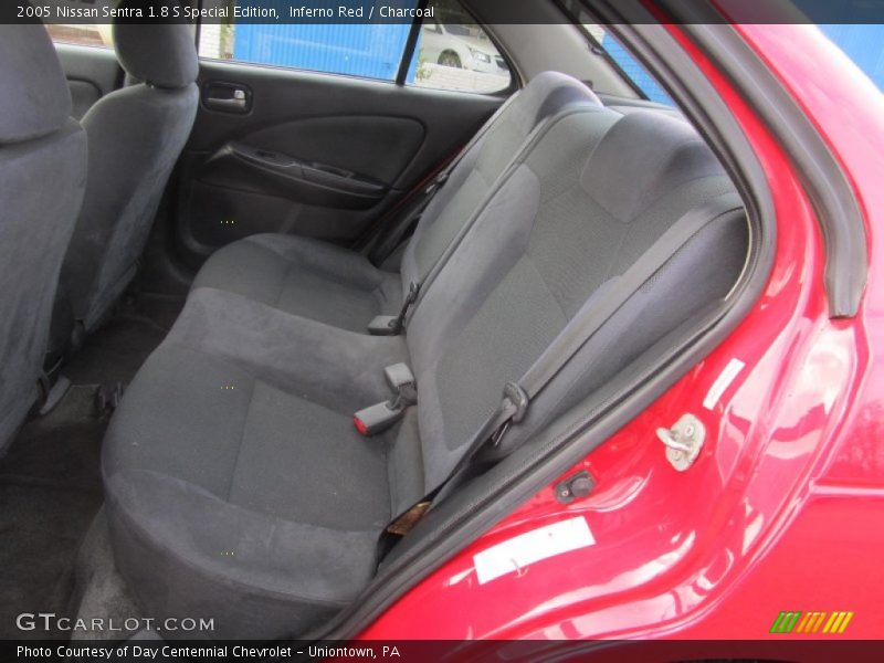 Inferno Red / Charcoal 2005 Nissan Sentra 1.8 S Special Edition