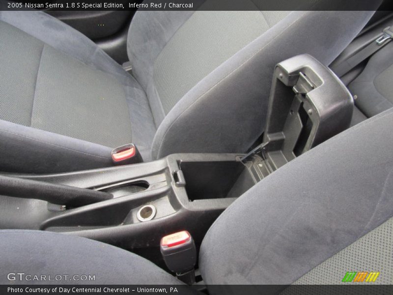 Inferno Red / Charcoal 2005 Nissan Sentra 1.8 S Special Edition
