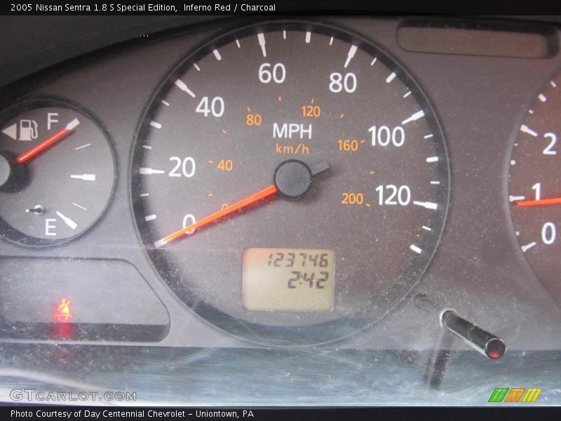 Inferno Red / Charcoal 2005 Nissan Sentra 1.8 S Special Edition