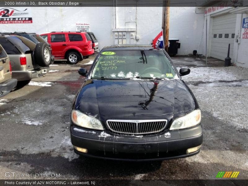 Black Obsidian / Beige 2000 Infiniti I 30