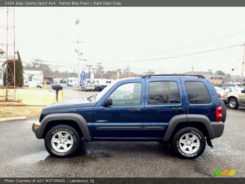 Patriot Blue Pearl / Dark Slate Gray 2004 Jeep Liberty Sport 4x4
