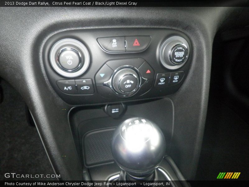 Citrus Peel Pearl Coat / Black/Light Diesel Gray 2013 Dodge Dart Rallye
