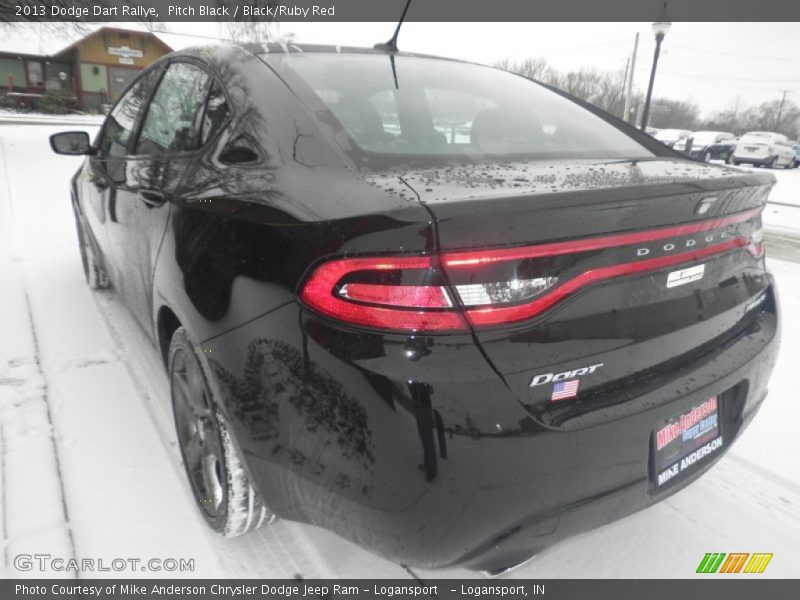 Pitch Black / Black/Ruby Red 2013 Dodge Dart Rallye