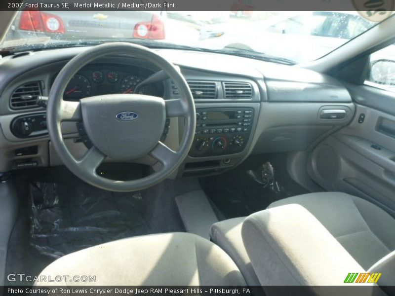 Merlot Metallic / Medium/Dark Flint 2007 Ford Taurus SE